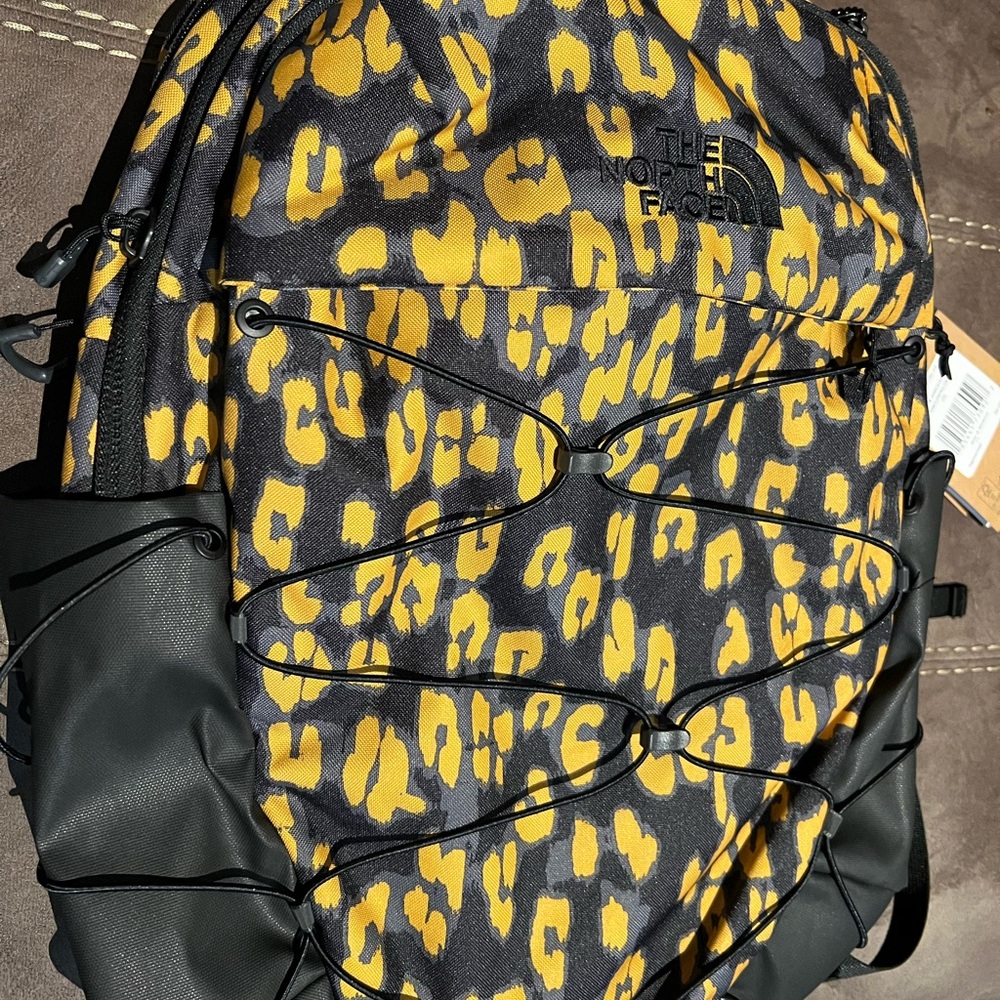North Face Women's Borealis Backpack NWT